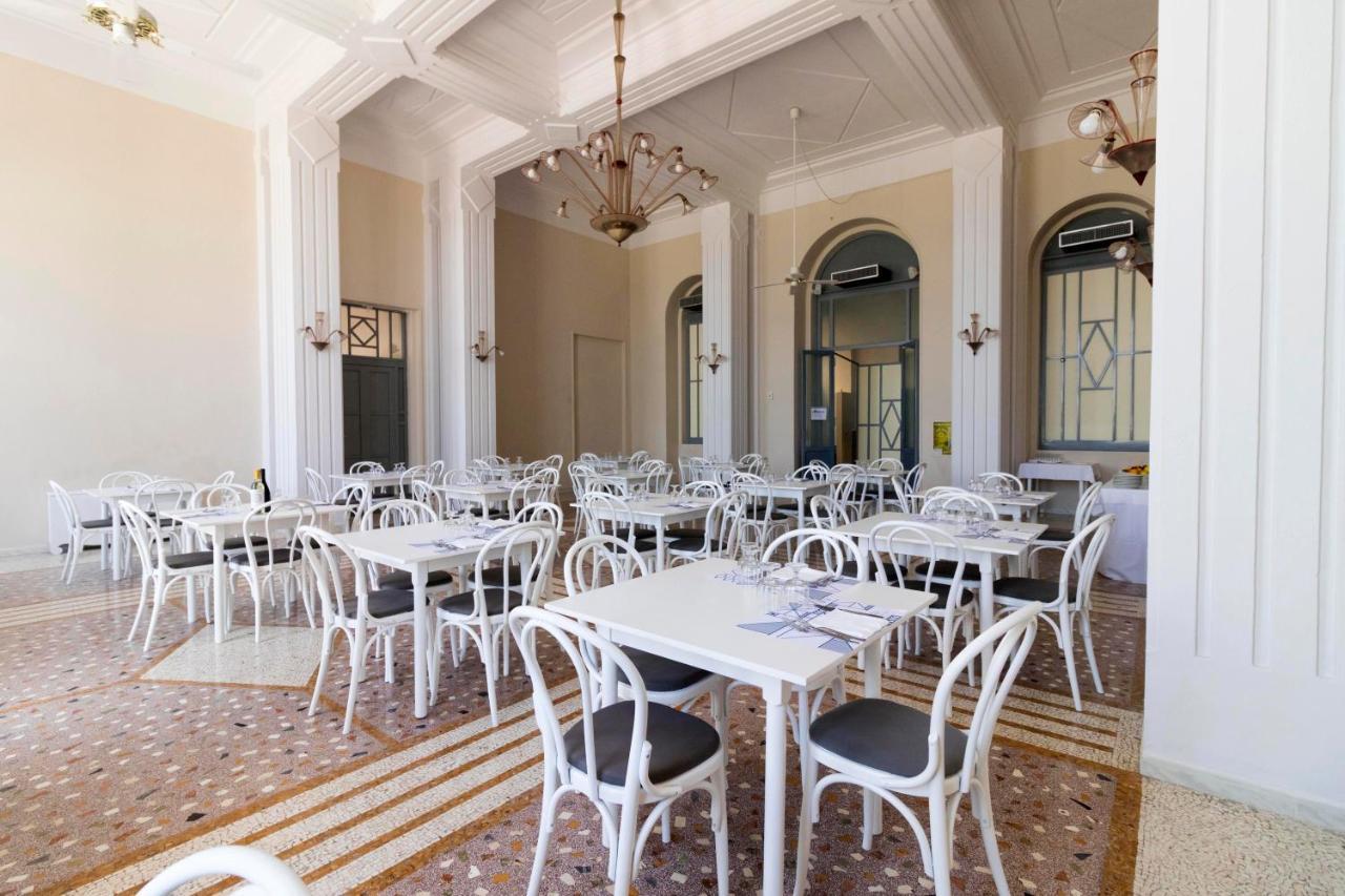 Albergo Palazzo Санта-Чезареа-Терме Экстерьер фото