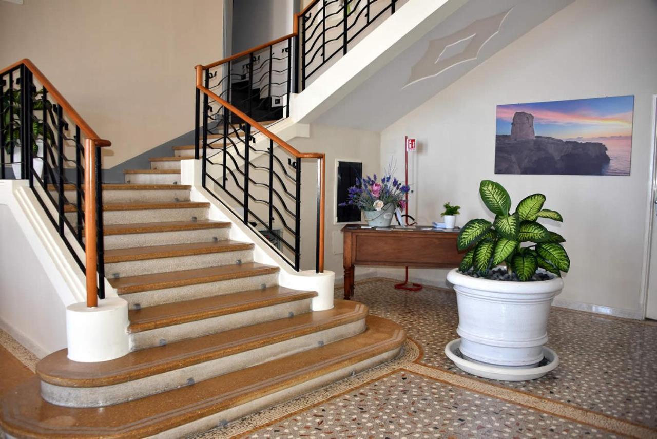 Albergo Palazzo Санта-Чезареа-Терме Экстерьер фото