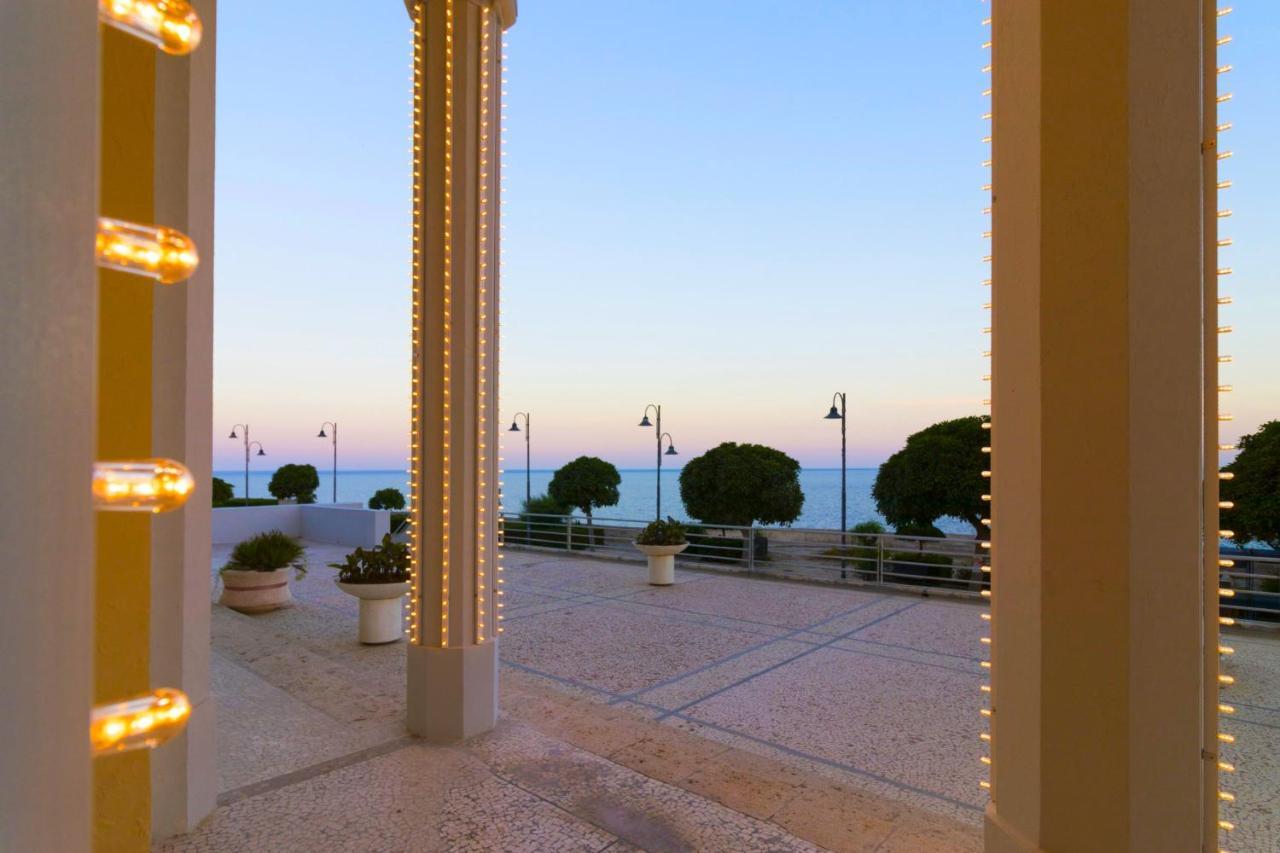 Albergo Palazzo Санта-Чезареа-Терме Экстерьер фото